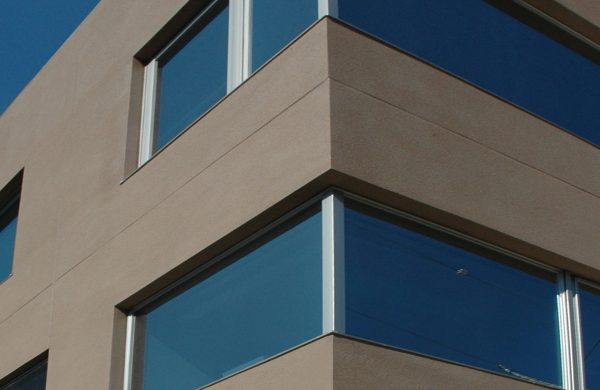 サーモンピンクビル