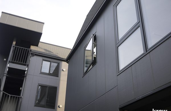 千駄木の２棟の共同住宅<br>Twin apartments in Sendagi